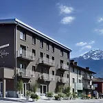 Spluga Sosta & 4*