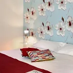 Spluga Sosta & 4* 두비노