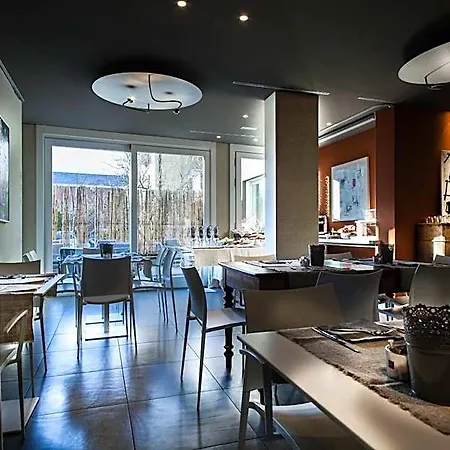 Hotel Spluga Sosta & 4*