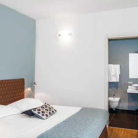 Spluga Sosta & 4*