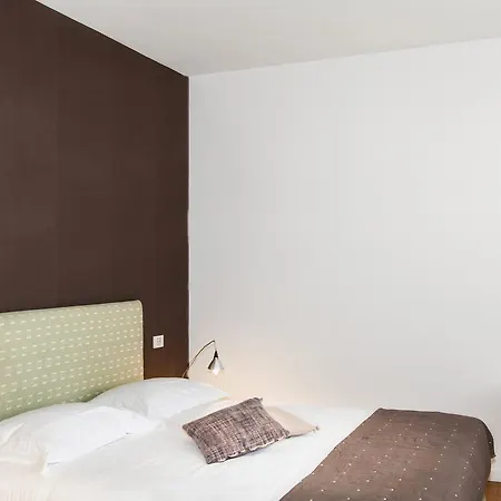 Spluga Sosta & 4*