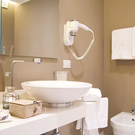 מלון Spluga Sosta &