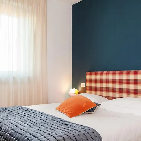 Spluga Sosta & Hotel 4*